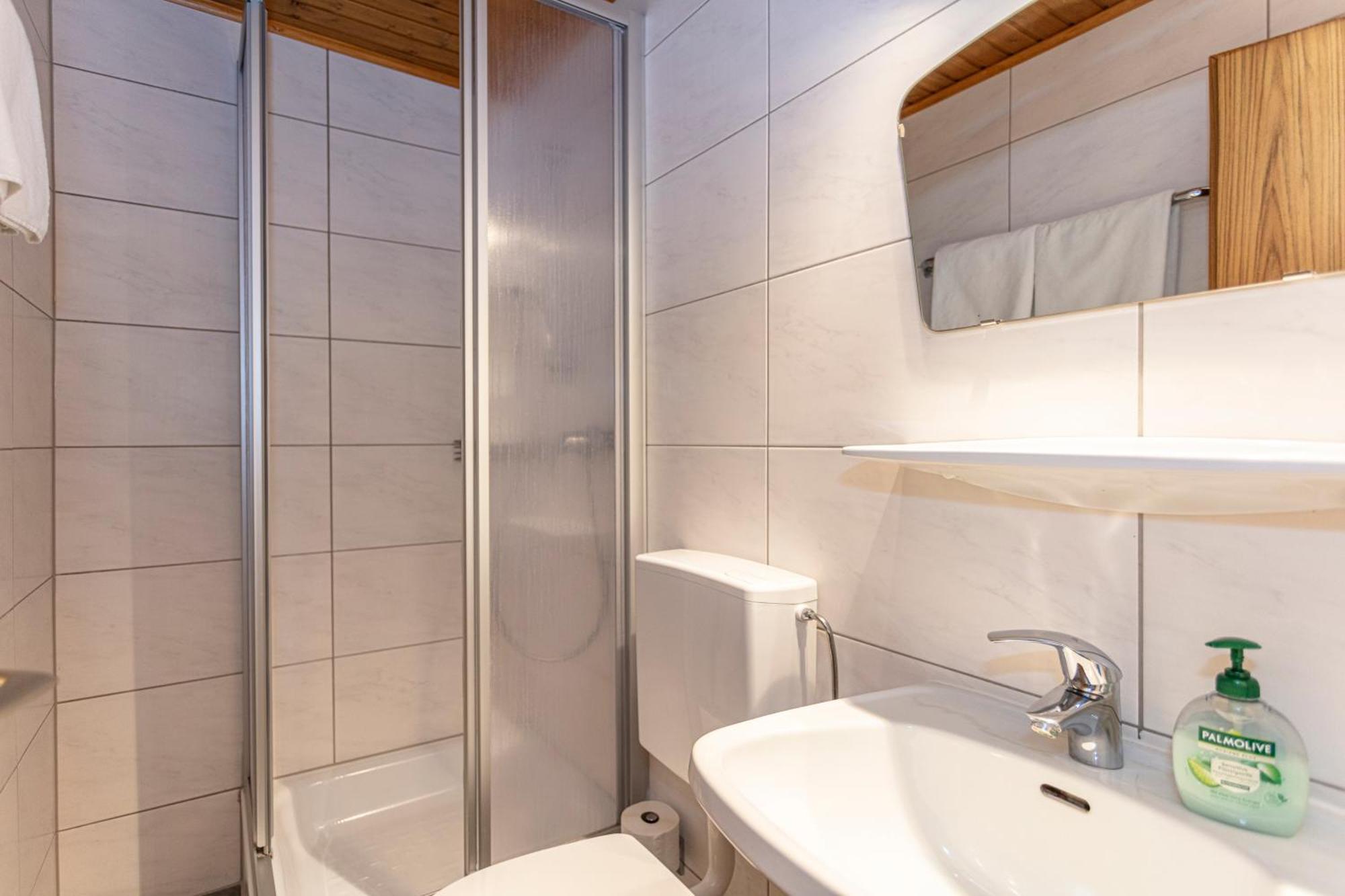 Ferienhaus Alpenrose บรุค อันแดร์ โกรสส์กลอคเนอร์ชตราสเซอ ภายนอก รูปภาพ
