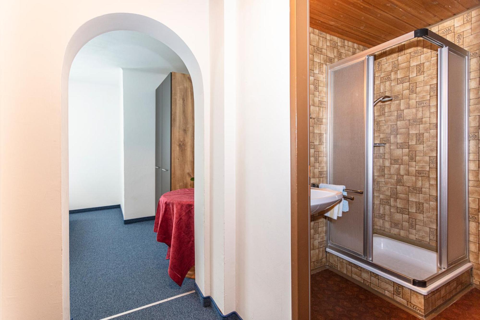 Ferienhaus Alpenrose บรุค อันแดร์ โกรสส์กลอคเนอร์ชตราสเซอ ภายนอก รูปภาพ